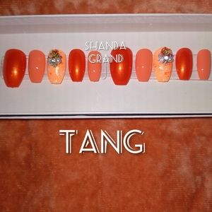 Lux Press-On Nail Sets (Short Coffin Shape)